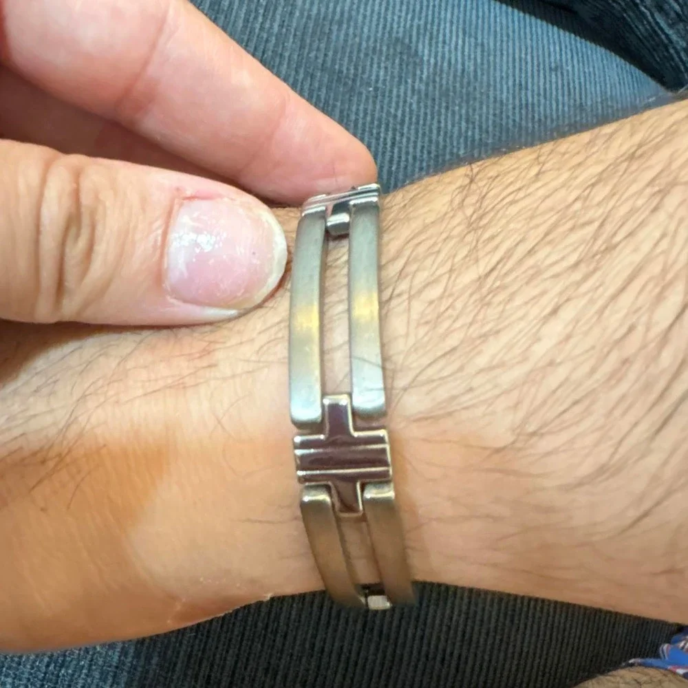 Titanium bracelet with a minimalist, modern design